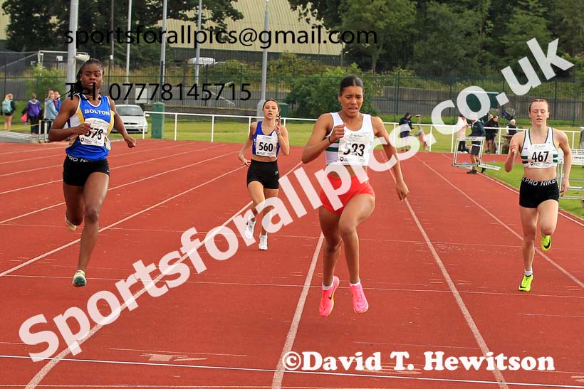 Womens under-17s 200 metres, 2023 Northern Under-13s, Under-15s and Under-17s, Middlesbrough.  Photo: David T. Hewitson/Sports for All Pics